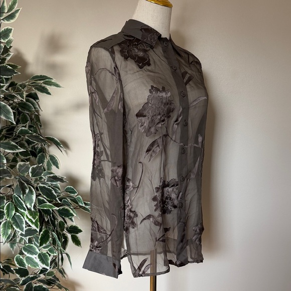 BCBGMaxAzria Elegant Sheer Gray Top - Picture 5 of 9